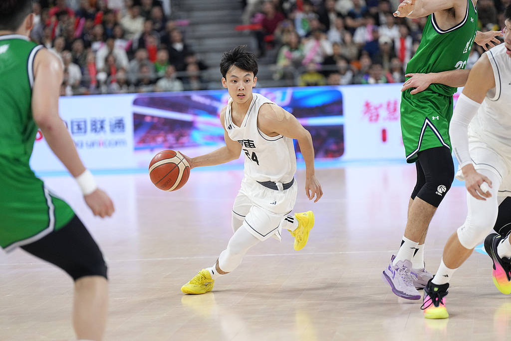 全运会男篮-赵继伟伤退徐杰12+9 广东擒辽宁晋级决赛