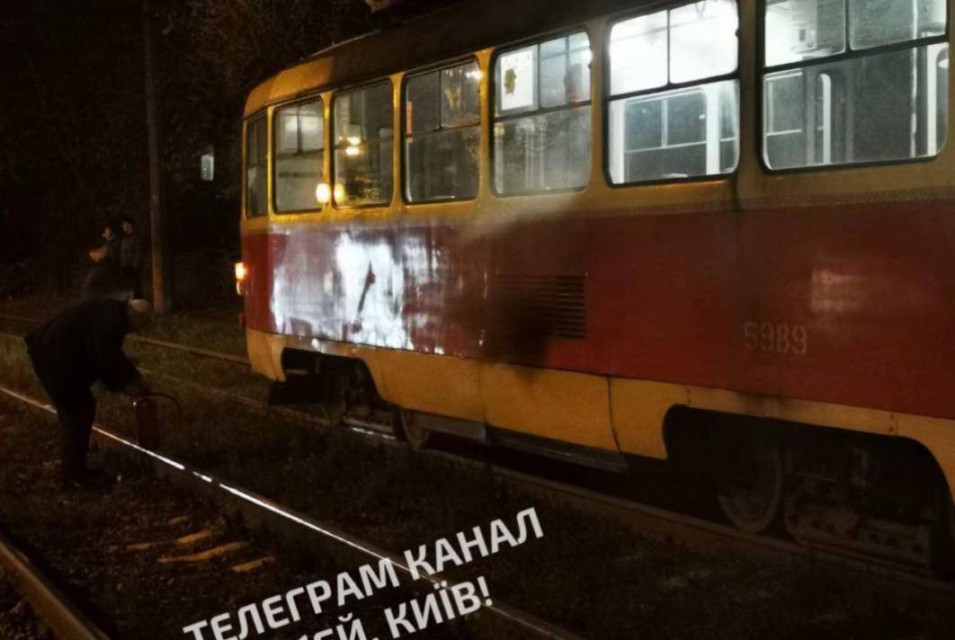 乌克兰全黑了!核打击前最后警告,俄军发射13枚“全球禁止”导弹